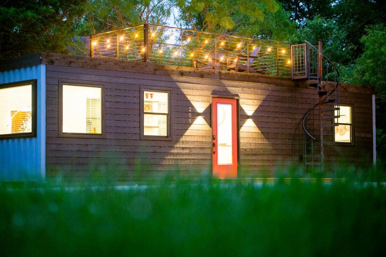 The Merlot House-Container Home 12 Min To Magnolia Bellmead Exterior foto