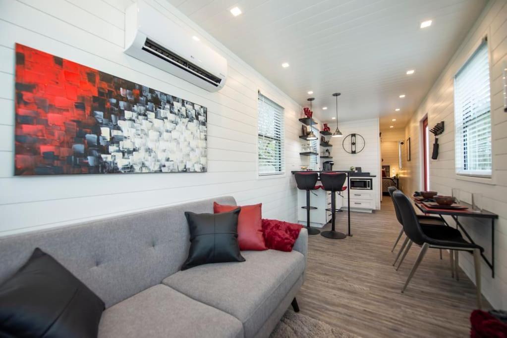 The Merlot House-Container Home 12 Min To Magnolia Bellmead Exterior foto